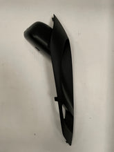 Charger l'image dans la galerie, Can-Am Spyder RH Air Duct (ref : 705001543)