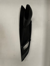 Charger l'image dans la galerie, Can-Am Spyder RH Air Duct (ref : 705001543)