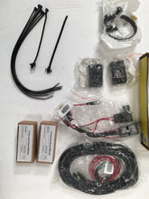 Charger l'image dans la galerie, Can-Am Light Mounting Kit for LED Light Bar (ref : 715002175)