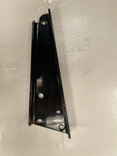 Charger l'image dans la galerie, Ski-Doo LH Bumper Plate (ref : 605355113)