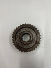Charger l'image dans la galerie, Ski-Doo Sprocket 34 Teeth (ref : 875156054)