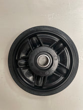 Charger l'image dans la galerie, Ski-Doo Wheel 141 Ass Y (ref : 503191314)