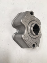 Carica l'immagine nel visualizzatore di Gallery, Can-Am Valve cover (ref : 420211835)