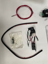 Charger l'image dans la galerie, Can-Am Commander Roof Accessories & Light Wiring Kit (ref : 715000987)