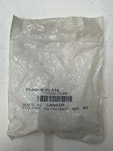 Charger l'image dans la galerie, Can-Am Attachment Plate ( réf : 705002646 )