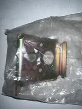 Charger l'image dans la galerie, Ski-Doo Engine Rear Support (réf : 605350835 )