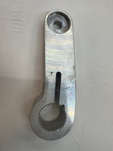 Charger l'image dans la galerie, Ski-Doo Steering Arm (ref : 506130500 )