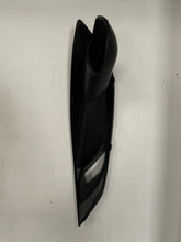 Carica l&#39;immagine nel visualizzatore di Gallery, Can-Am Spyder RH Air Duct (ref : 705001543)
