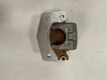 Carica l&#39;immagine nel visualizzatore di Gallery, Can-Am RH Caliper Assy (ref : 705600118)
