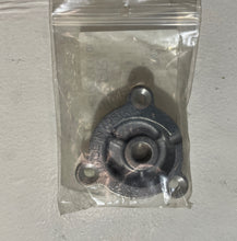 Load image into Gallery viewer, Can-Am Oil Pump Cover (ref : 420210641)
