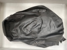 Carica l&#39;immagine nel visualizzatore di Gallery, Ski-Doo Seat Cover (ref : 510003674)
