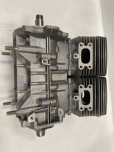 Charger l&#39;image dans la galerie, Ski-Doo Short Block Engine (ref : 300050304)
