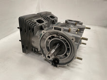 Carica l&#39;immagine nel visualizzatore di Gallery, Ski-Doo Short Block Engine (ref : 300050304)
