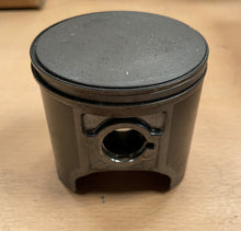 Cargar imagen en el visor de la galería, BRP Piston 420890072
