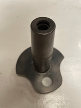 Cargar imagen en el visor de la galería, Ski-Doo Crankshaft PTO side (ref : 420818423)
