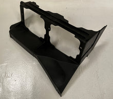 Cargar imagen en el visor de la galería, Ski-Doo Lower Cowling Intake Side (ref : 420811835)
