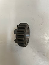 Charger l&#39;image dans la galerie, Ski-Doo  Sprocket 21 Teeth (ref : 504152927)
