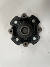 Cargar imagen en el visor de la galería, Can-Am Moyeu de roue *wheel hub (ref : 705500006)
