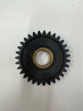 Carica l&#39;immagine nel visualizzatore di Gallery, Ski-Doo Idle gear 31 teeth (ref : 420835055)
